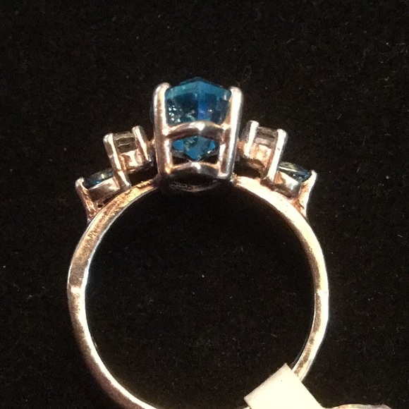 Genuine Rare Marquis Cut Blue Topaz Ring - Picture 8 of 8
